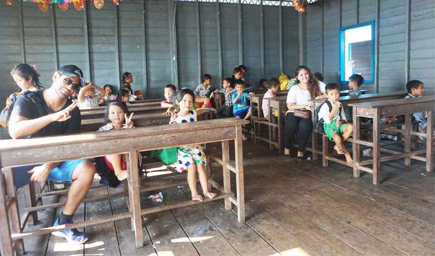Children at Chong Khneas