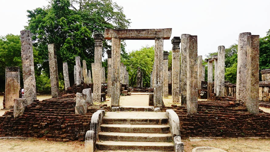 Polonnaruwa ruins