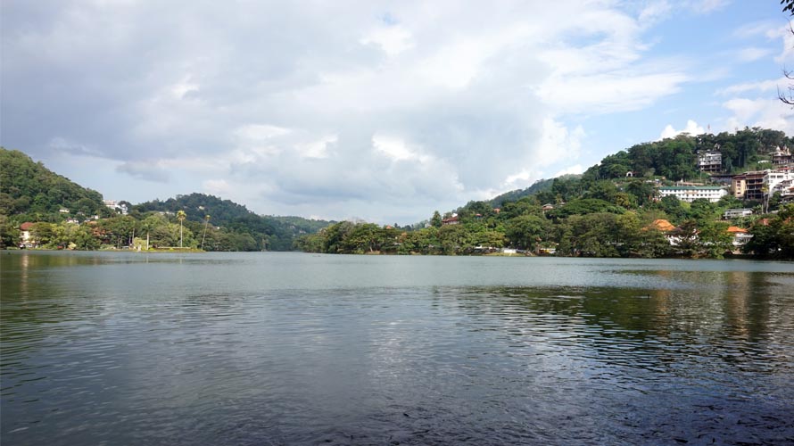 Kandy Lake