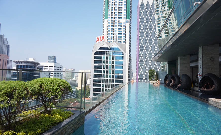romantic hotel pools in Bangkok