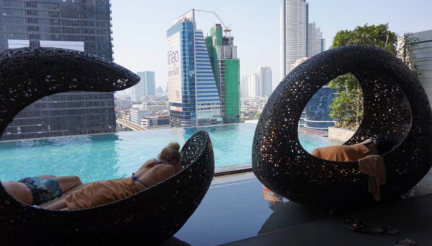 romantic hotel pools in Bangkok