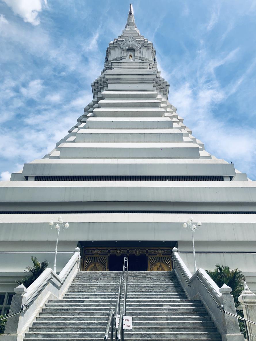 Wat Paknam