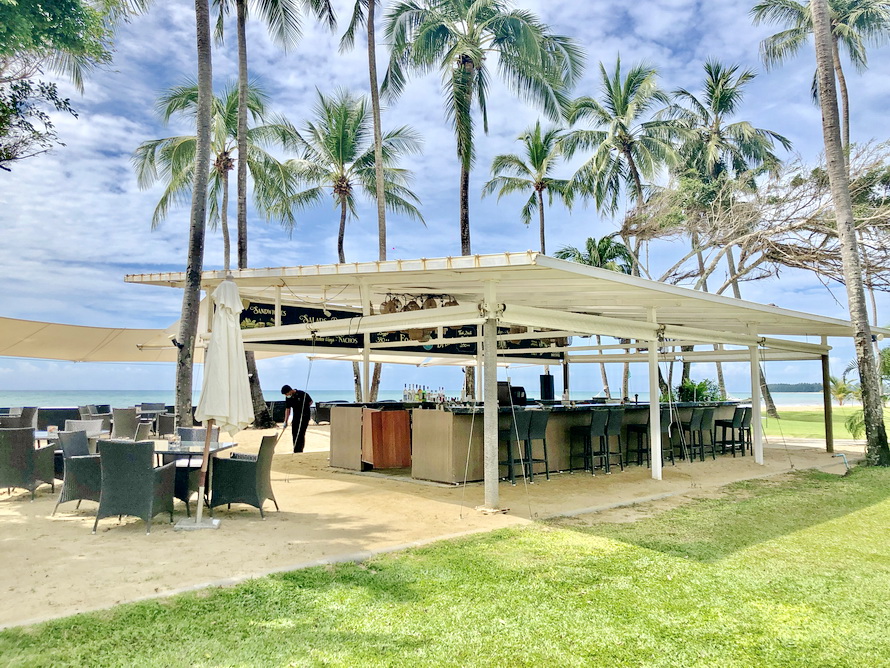 JW Marriott Khao Lak beach bar