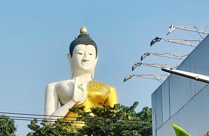 Wat Luang Pu Tao, Nakhon Sawan mini travel guide